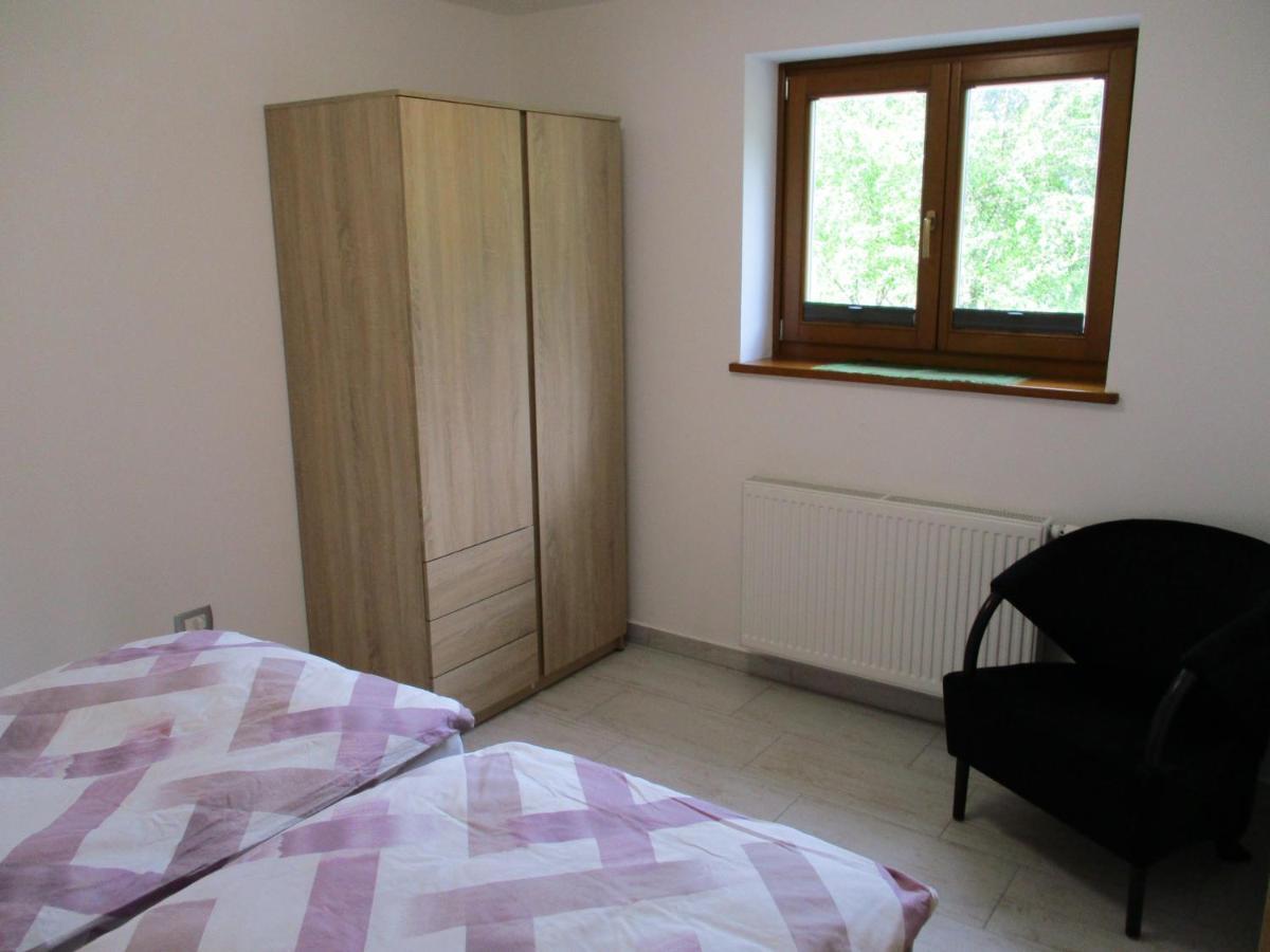 Apartma Elizabeth Appartamento Srpenica Esterno foto